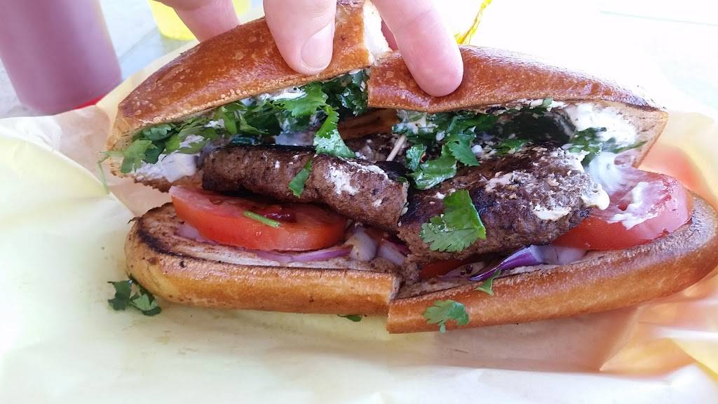 Lulas Neighborhood Grill | restaurant | 4821 Yosemite Blvd, Modesto, CA 95357, USA | 2095260009 OR +1 209-526-0009