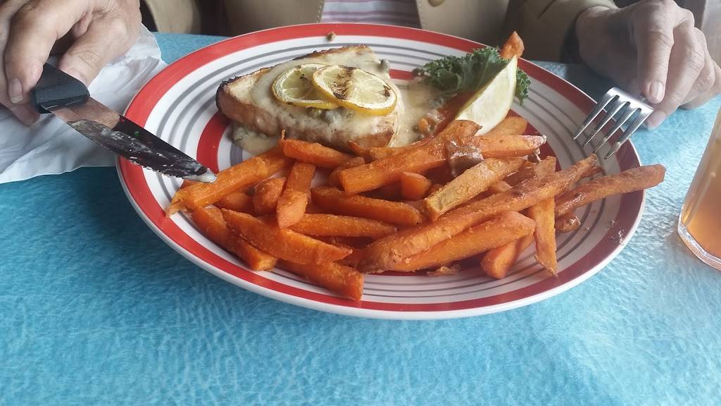 Yucatan Waterfront Bar and Grill | restaurant | 4875 Pine Island Rd, Matlacha, FL 33993, USA | 2392830113 OR +1 239-283-0113