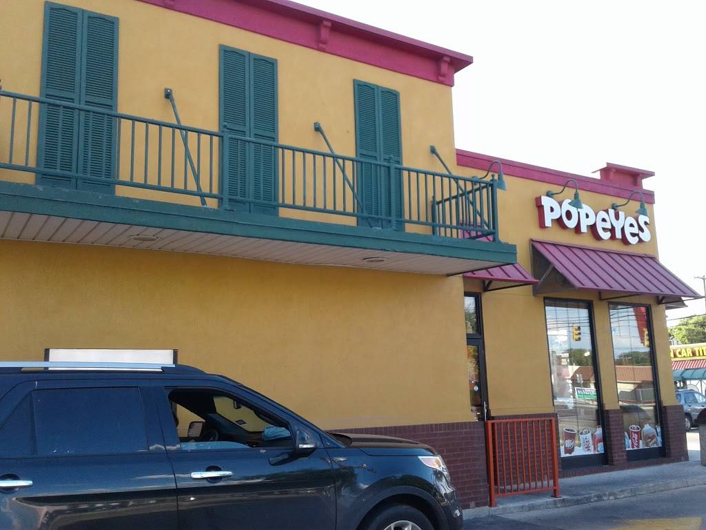 Popeyes Louisiana Kitchen | restaurant | 846 SE Military Dr, San Antonio, TX 78214, USA | 2109221662 OR +1 210-922-1662
