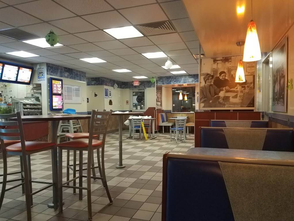 White Castle | restaurant | 6290 Grand Ave, Gurnee, IL 60031, USA | 8478559441 OR +1 847-855-9441