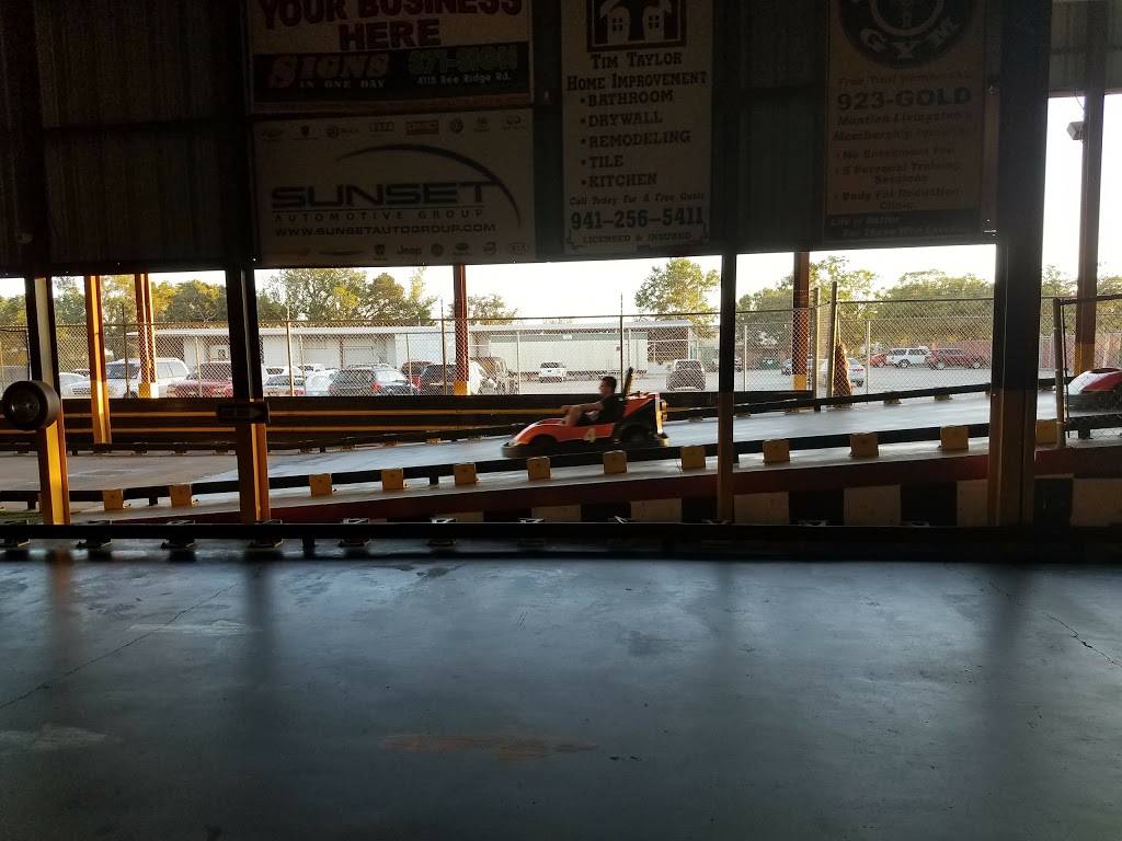 Livingstons Amusement Center | restaurant | 5947 Clark Center Ave, Sarasota, FL 34238, USA | 9419257665 OR +1 941-925-7665