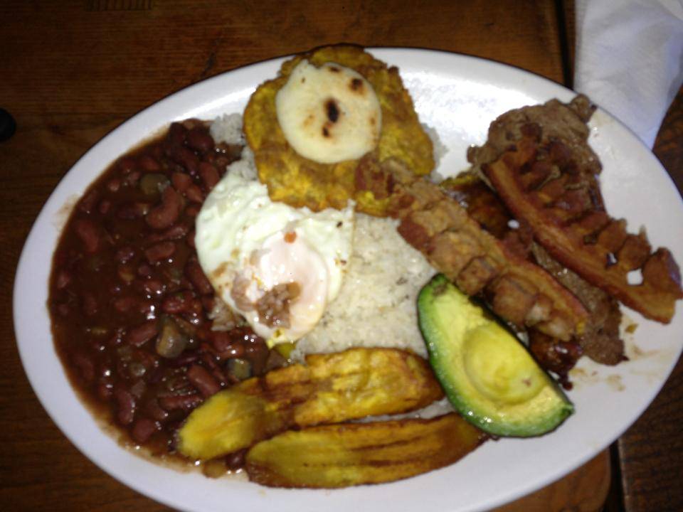 Meson Criollo Restaurant | restaurant | 15713 Vanowen St, Van Nuys, CA 91406, USA | 8189041099 OR +1 818-904-1099