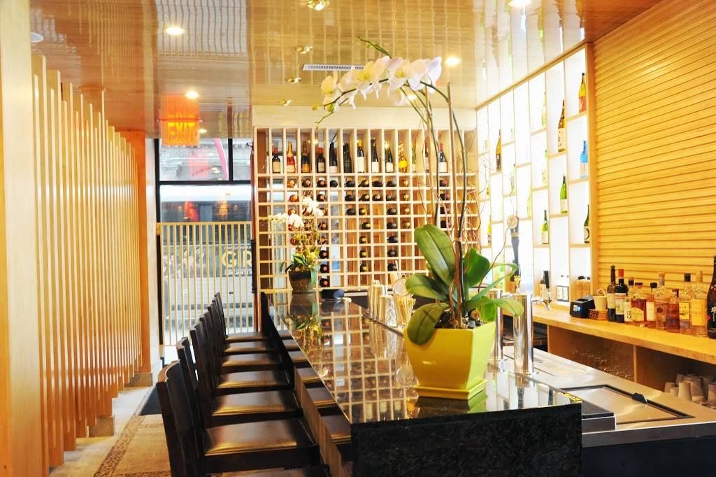 Sushi Seki Chelsea | restaurant | 208 W 23rd St, New York, NY 10011, USA | 2122555988 OR +1 212-255-5988