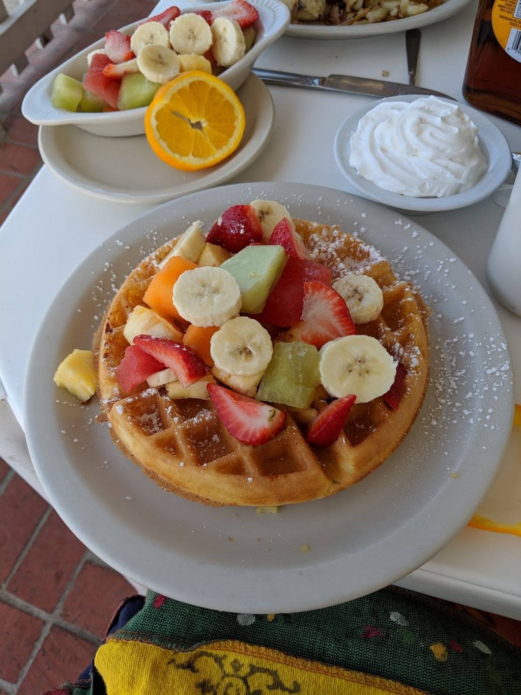 Golden Egg Cafe | restaurant | 2009 E Main St, Ventura, CA 93001, United States | 8056412866 OR +1 805-641-2866