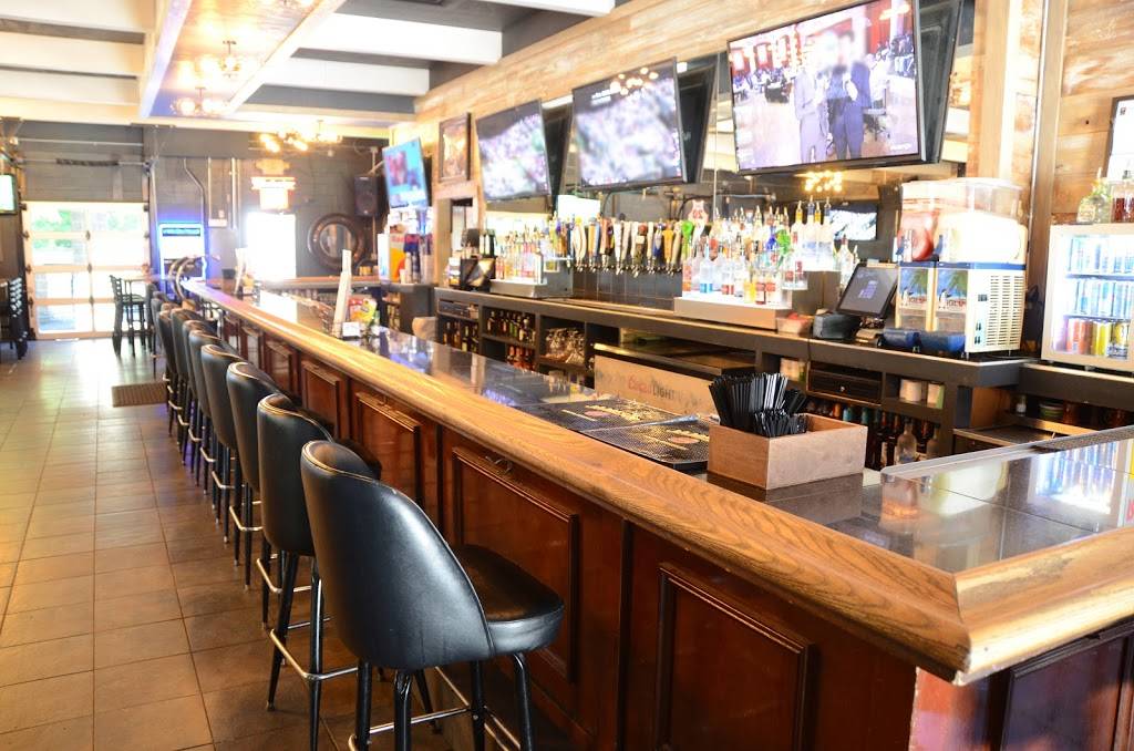 Crusens Farmington | restaurant | 2117 W Farmington Rd, West Peoria, IL 61604, USA | 3096737100 OR +1 309-673-7100