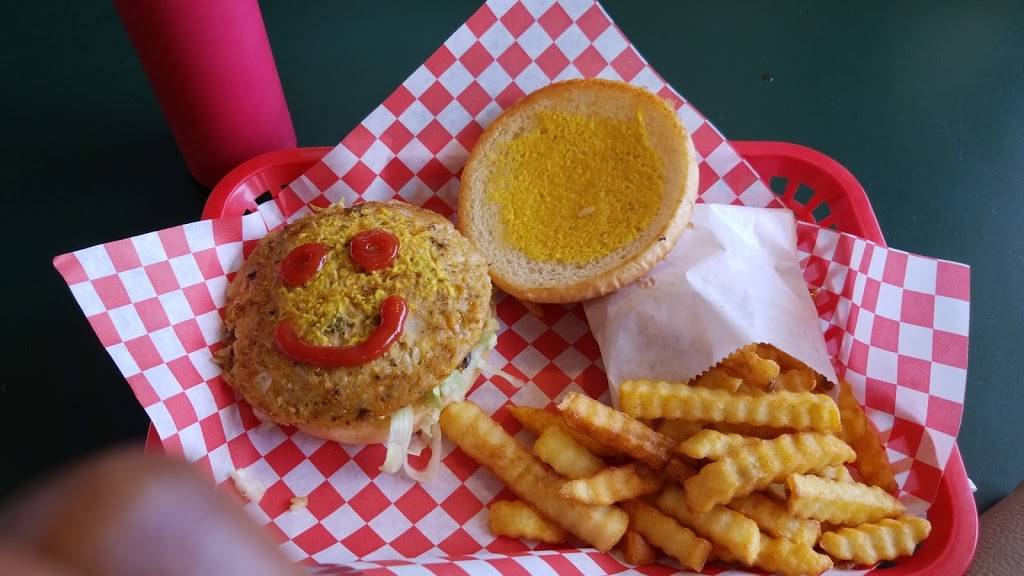 Airways Hamburger | restaurant | 1106 N Collins St, Arlington, TX 76011, USA | 8174611601 OR +1 817-461-1601