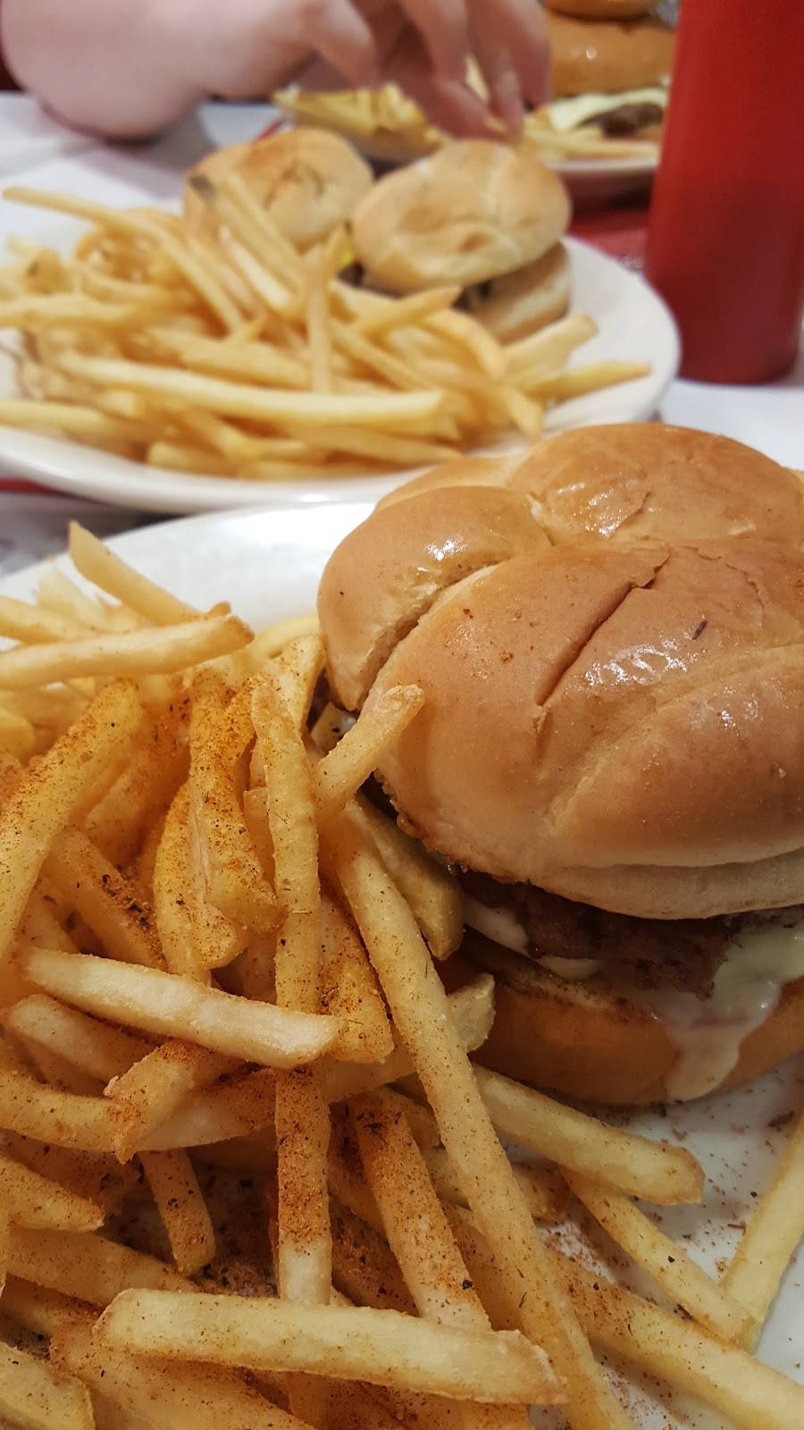 Steak n Shake | restaurant | 5790 S University Dr, Davie, FL 33328, USA | 9544340576 OR +1 954-434-0576