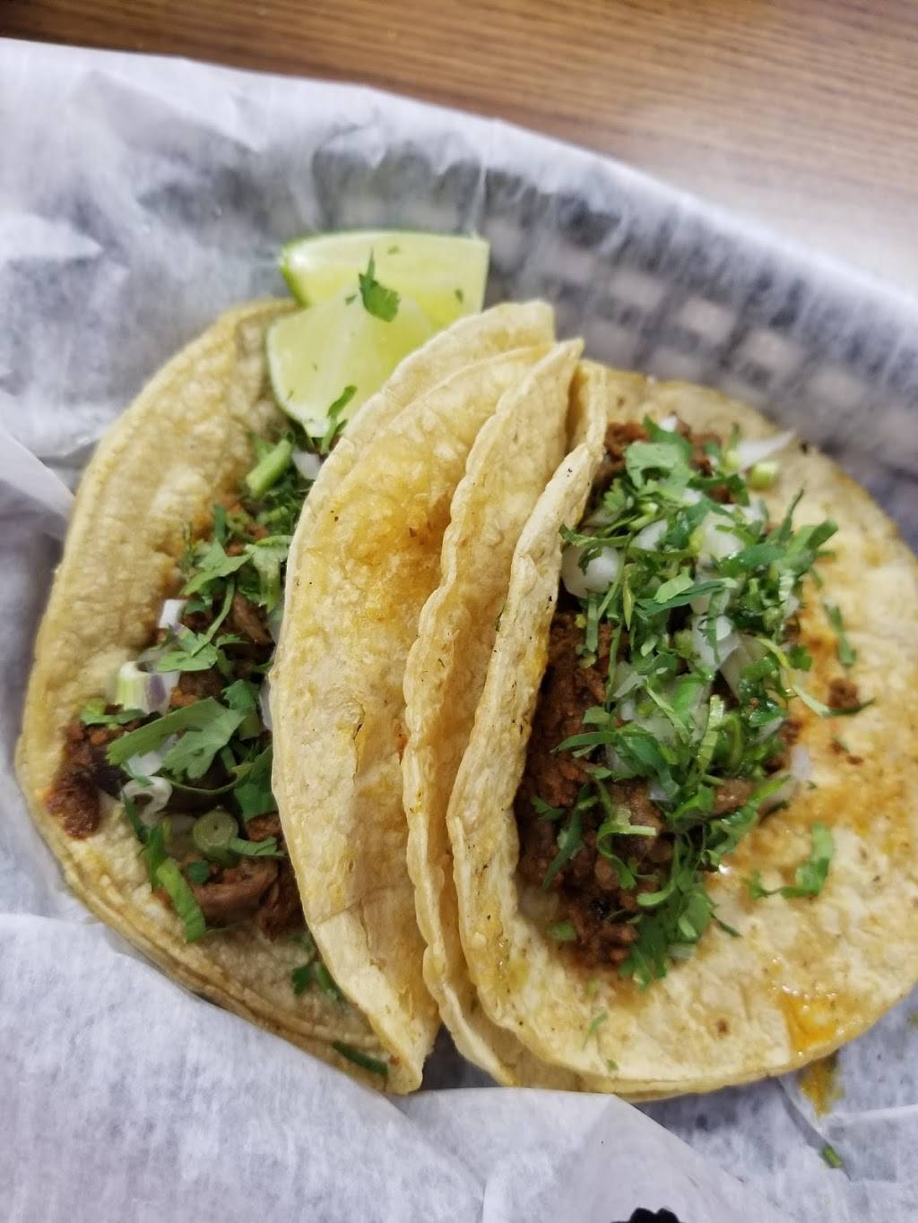 La Jaiba Seafood & Taqueria | restaurant | 11941 Montgomery Rd, Cincinnati, OH 45249, USA | 5138804565 OR +1 513-880-4565