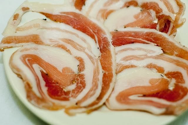 Paulies | restaurant | 1834 Westheimer Rd, Houston, TX 77098, USA | 7138077271 OR +1 713-807-7271