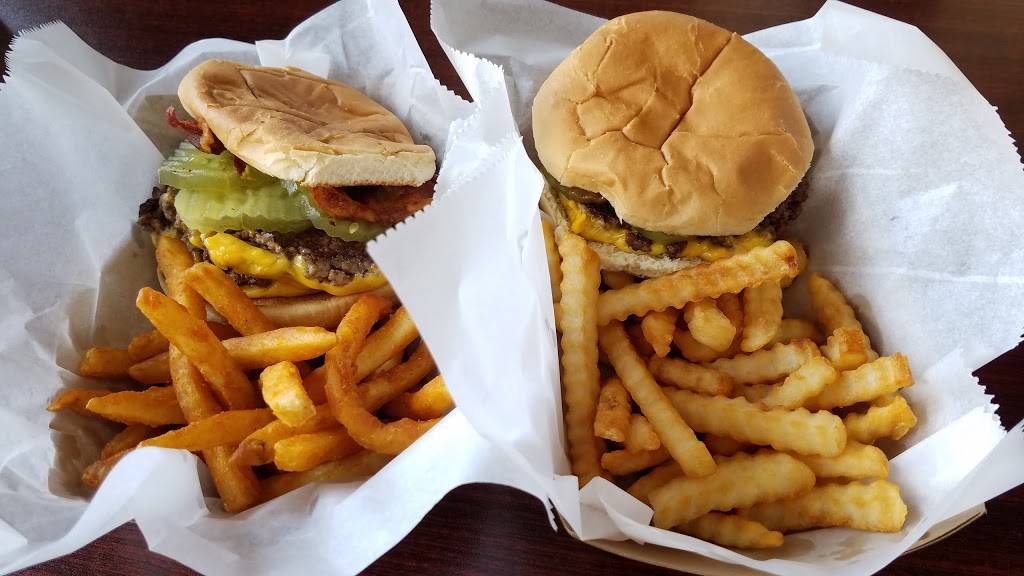 Big V | restaurant | 716 N 3rd Ave, Chatsworth, GA 30705, USA | 7066950982 OR +1 706-695-0982