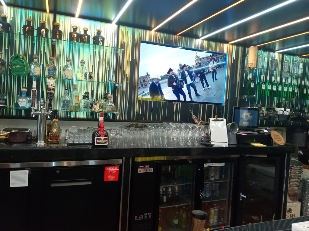 El Barbas Restaurant & Bar | restaurant | 444 Broadway, Vallejo, CA 94590, USA | 7076522331 OR +1 707-652-2331