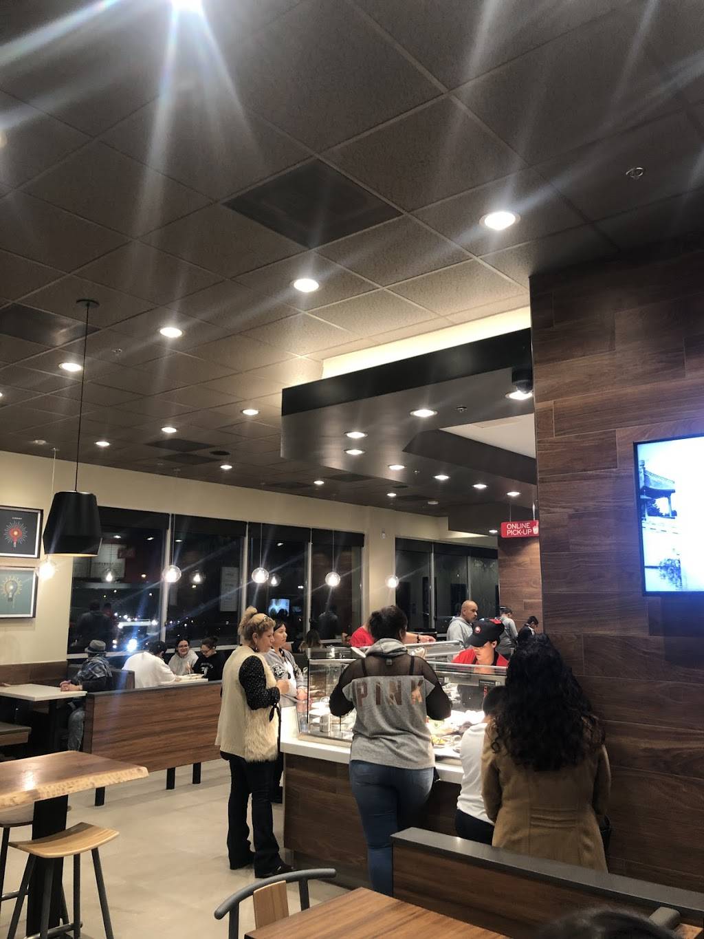 Panda Express | restaurant | 9007 Woodman Ave, Arleta, CA 91331, USA | 8182728812 OR +1 818-272-8812