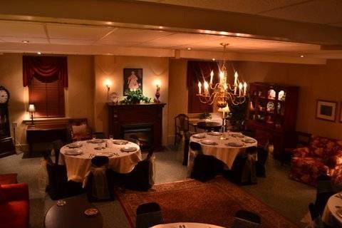 Penn Bistro LLC | restaurant | 615 Penn Ave, New Brighton, PA 15066, USA | 7248437366 OR +1 724-843-7366