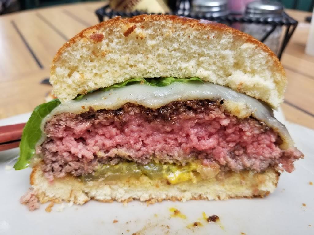 Tuckers Place | restaurant | 14282 Manchester Rd, Manchester, MO 63011, USA | 6362278062 OR +1 636-227-8062