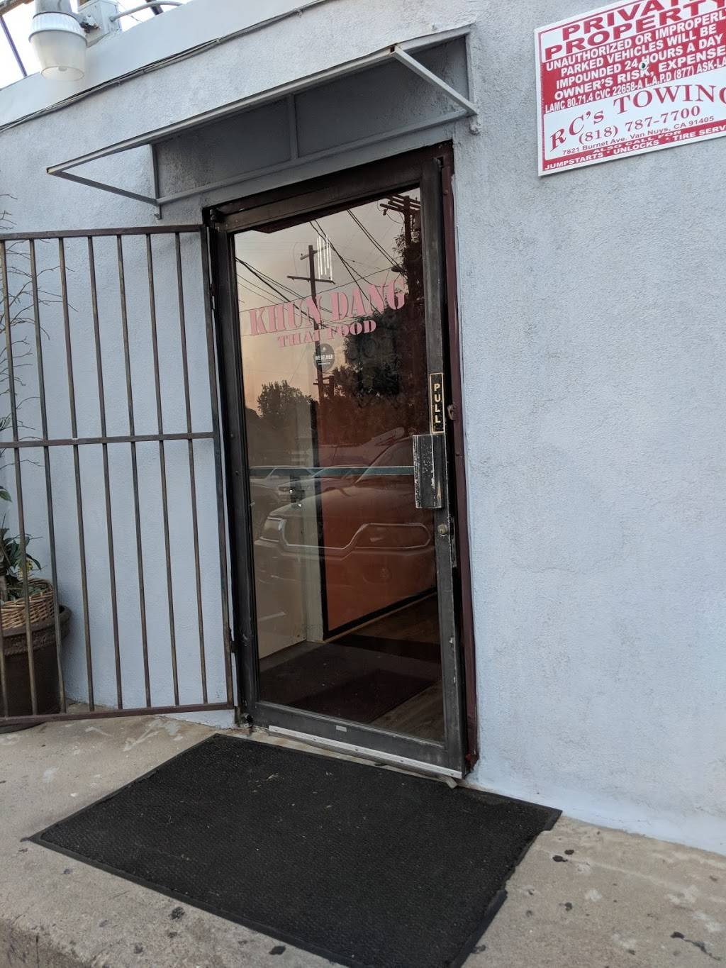 Khun Dang Thai Cuisine | restaurant | 4415, 13436 Sherman Way, North Hollywood, CA 91605, USA | 8185034993 OR +1 818-503-4993