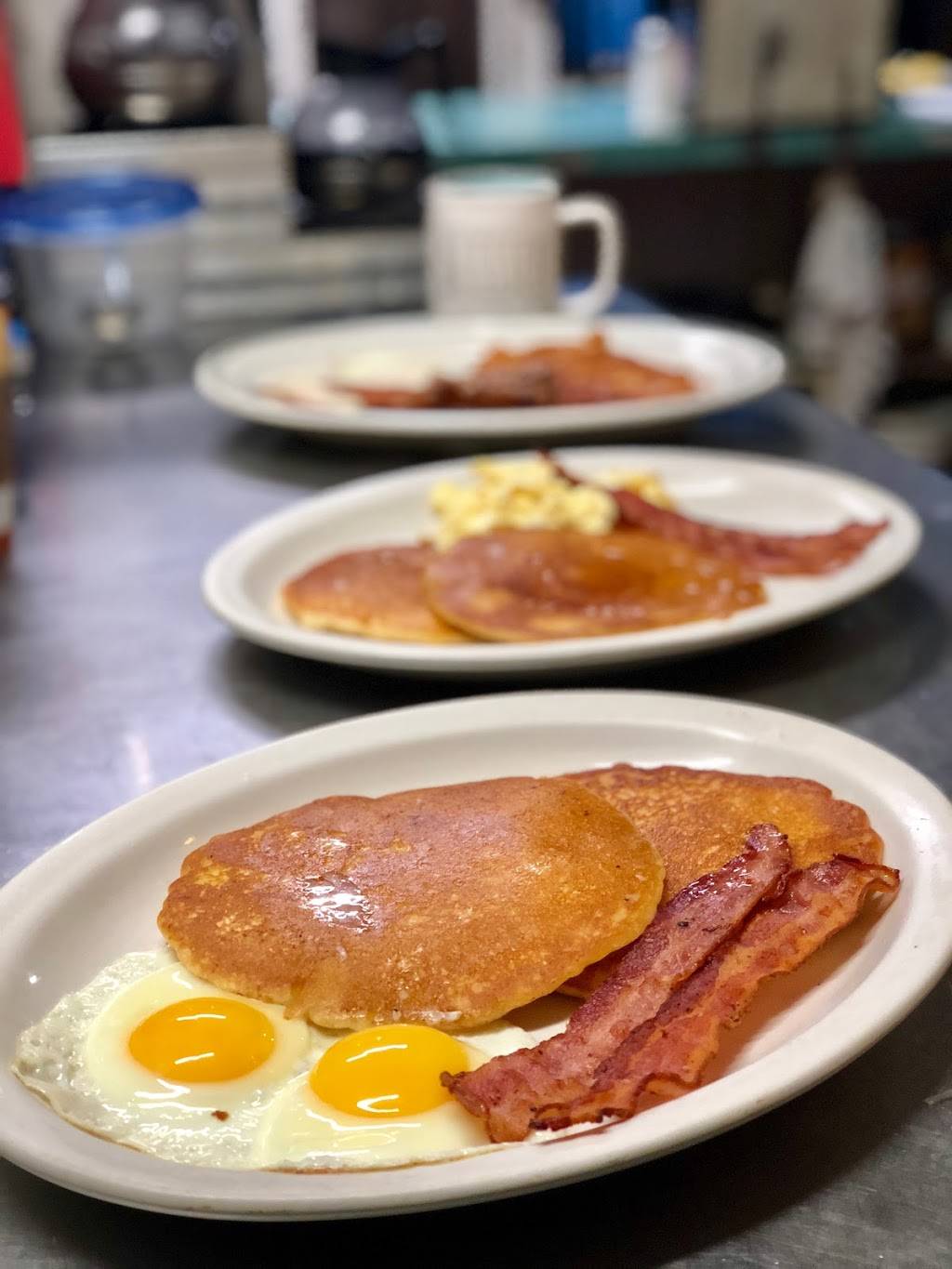 Uncle Buds Kitchen | restaurant | 5202, 16636 Clark Ave, Bellflower, CA 90706, USA | 5628669389 OR +1 562-866-9389