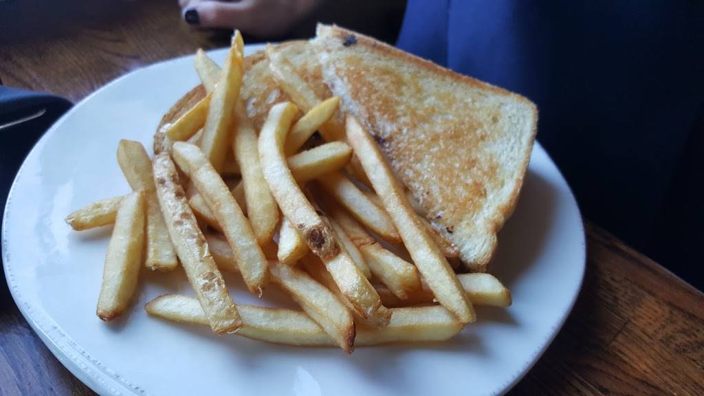 The First Post | restaurant | 3691 E Market St, York, PA 17402, USA | 7174308115 OR +1 717-430-8115