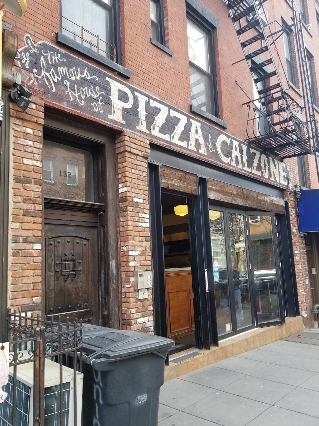 The House of Pizza & Calzone | restaurant | 132 Union St, Brooklyn, NY 11231, USA | 7186249107 OR +1 718-624-9107