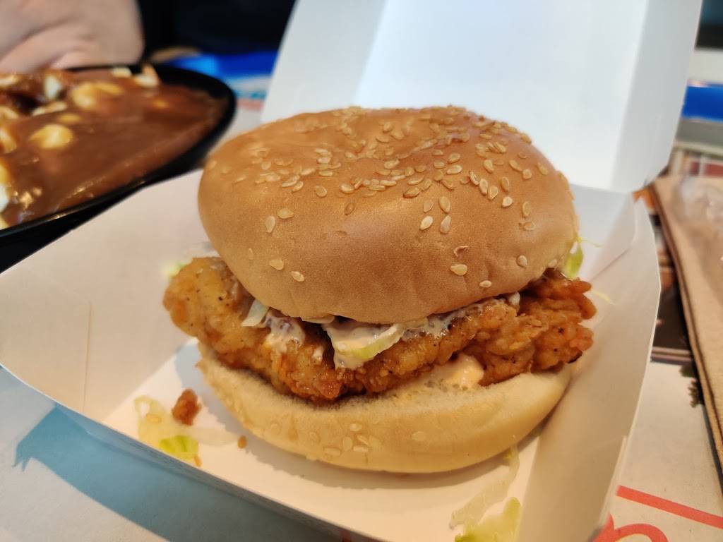 Mary Browns Chicken & Taters | restaurant | 6039 Erin Mills Pkwy, Mississauga, ON L5N 0G5, Canada | 9055676660 OR +1 905-567-6660