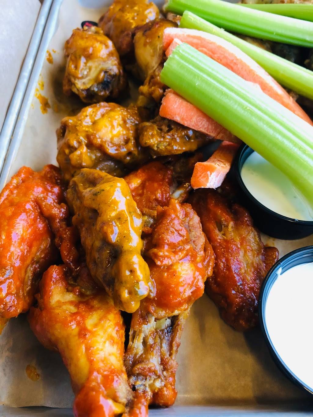 Buffalo Wild Wings | meal takeaway | 291 University Blvd, Harrisonburg, VA 22801, USA | 5404389790 OR +1 540-438-9790