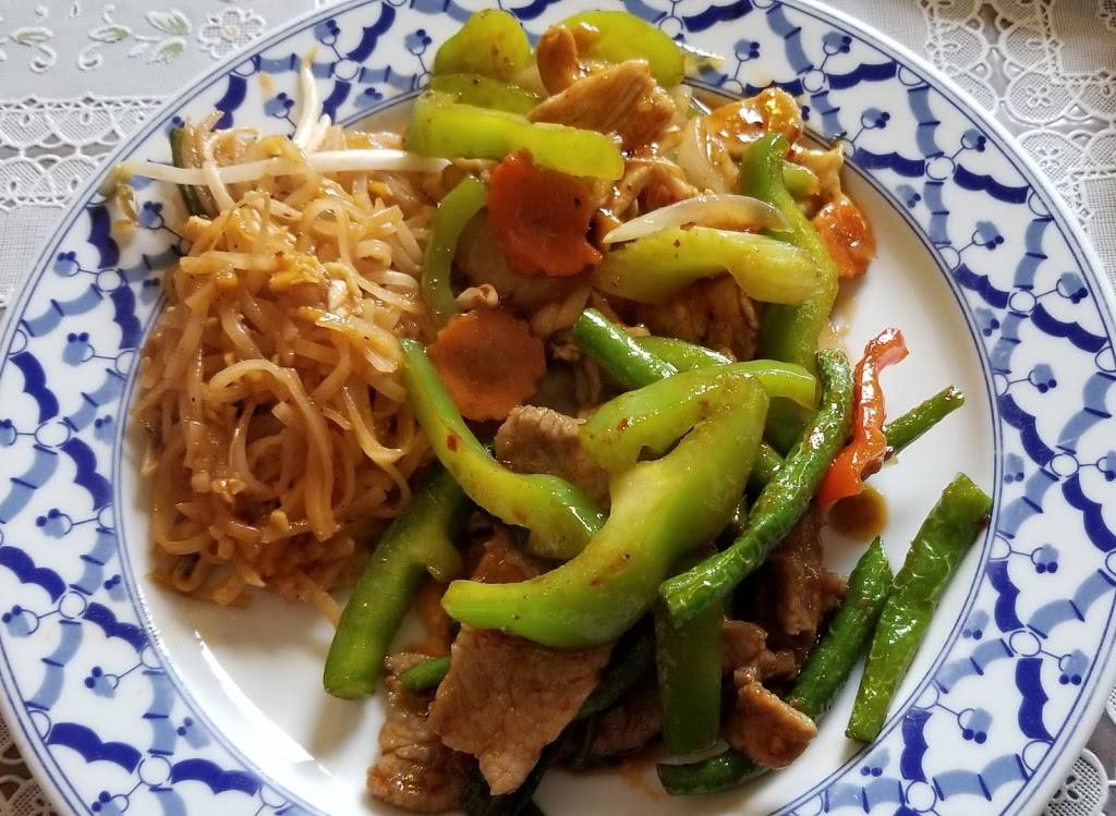 Thai Hut | restaurant | 4116 Harborview Dr, Gig Harbor, WA 98332, USA | 2538588523 OR +1 253-858-8523