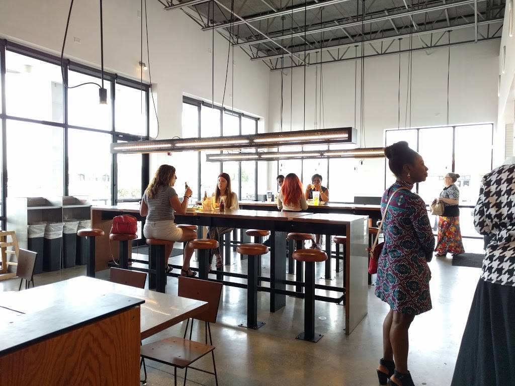 Chipotle Mexican Grill | restaurant | 12635 S Cleveland Ave, Fort Myers, FL 33907, USA | 2392045244 OR +1 239-204-5244