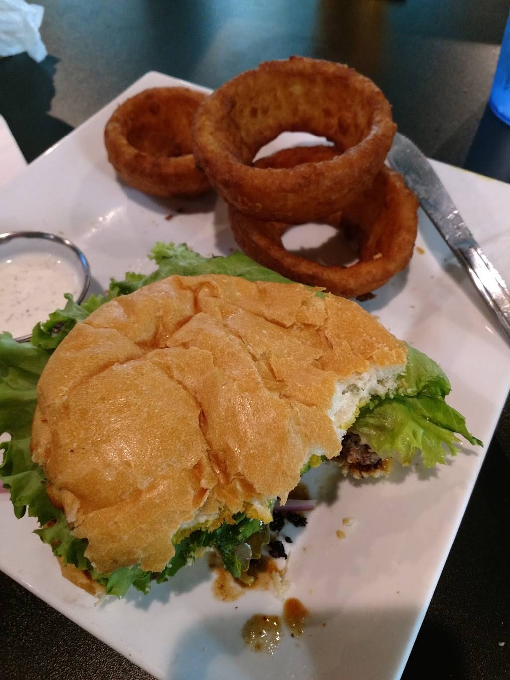 The Couch Sports Lounge | restaurant | 7431 Madison Ave, Citrus Heights, CA 95610, USA | 9169613342 OR +1 916-961-3342