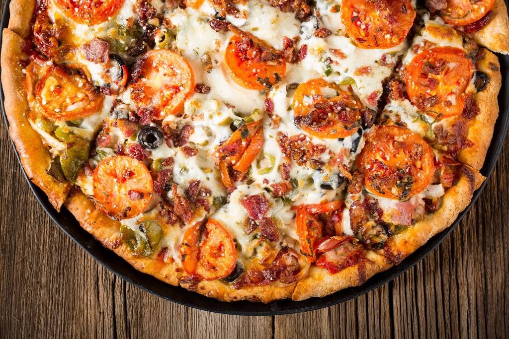 Rosatis Pizza Daniels Pkwy | meal delivery | 9011 Daniels Pkwy, Fort Myers, FL 33912, USA | 2392370000 OR +1 239-237-0000