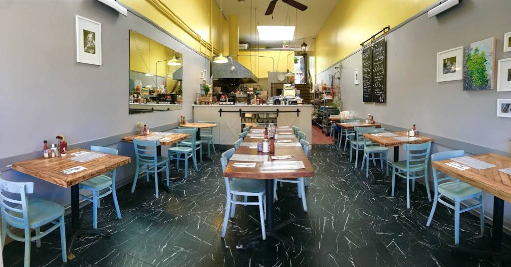 Lynn & Lus Escapade Cafe | restaurant | 3353 Grand Ave, Oakland, CA 94610, USA | 5108355705 OR +1 510-835-5705