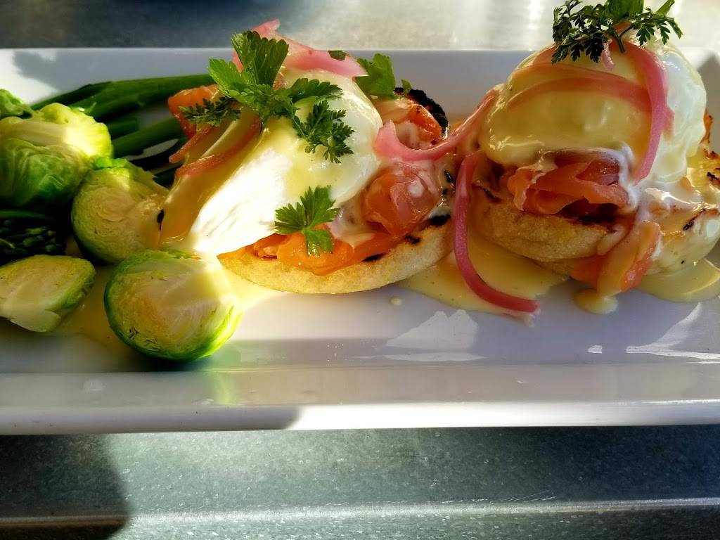 Chives Door County | restaurant | 8041 WI-57, Baileys Harbor, WI 54202, USA | 9208392000 OR +1 920-839-2000