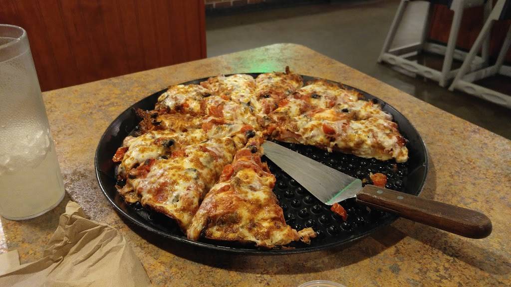 Chicagos Pizza | restaurant | 1023 Payne St, Tell City, IN 47586, USA | 8125474060 OR +1 812-547-4060