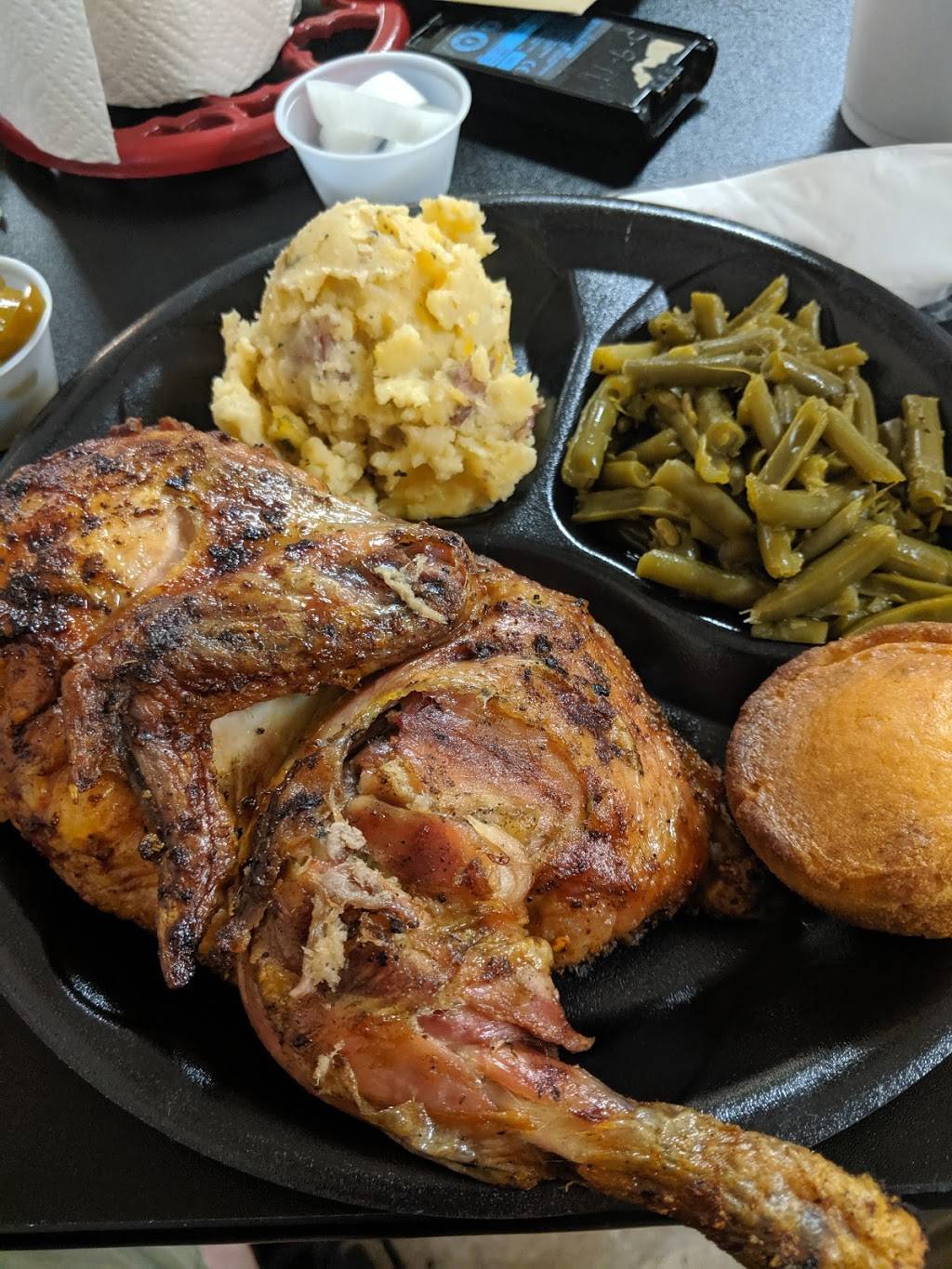 Perrys BBQ Cafeteria Style | restaurant | 1055 Mineral Wells Ave, Paris, TN 38242, USA | 7314079040 OR +1 731-407-9040