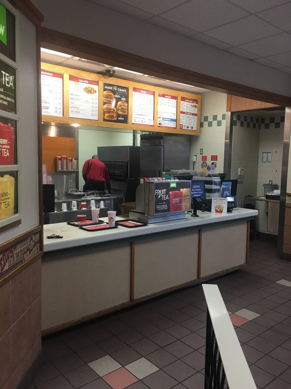 Wendys | restaurant | 800 Academy Dr, Bessemer, AL 35022, USA | 2054253378 OR +1 205-425-3378