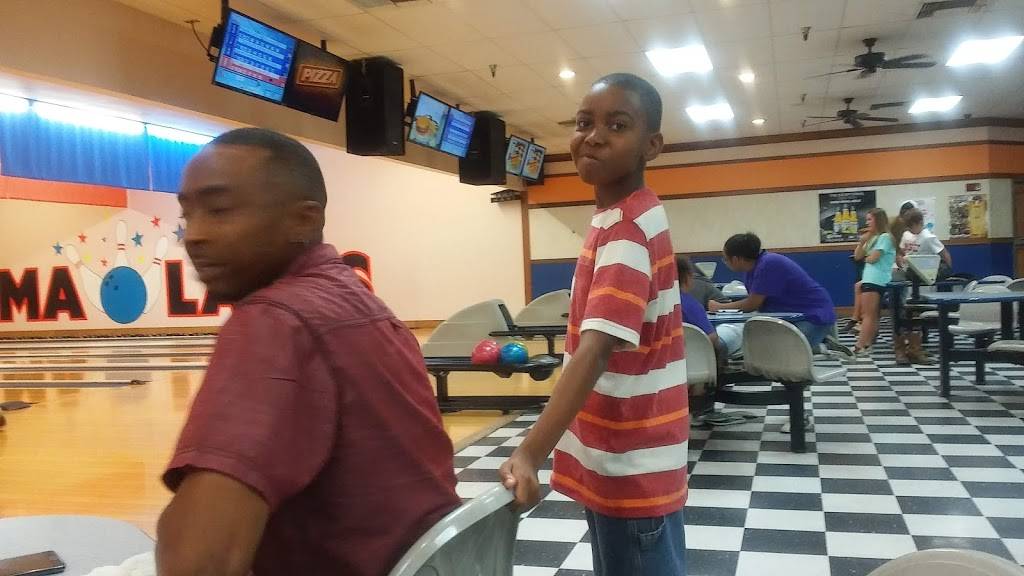 Blue Iguana Bar And Grill | restaurant | 1714 E Main St, Prattville, AL 36066, USA | 3343588600 OR +1 334-358-8600