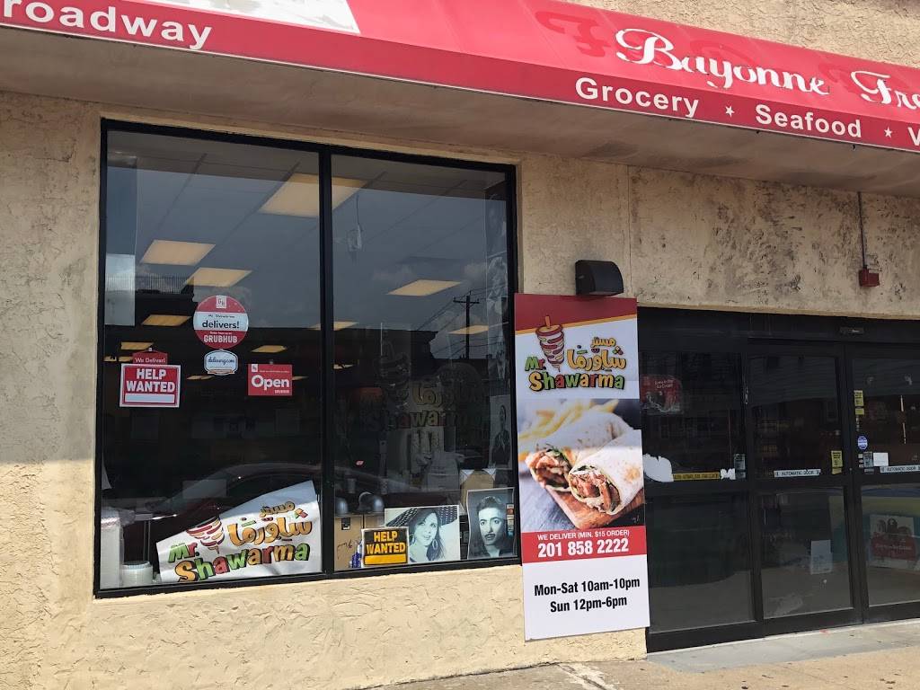 Mr. Shawerma | restaurant | 1033 Broadway, Bayonne, NJ 07002, USA | 2018582222 OR +1 201-858-2222