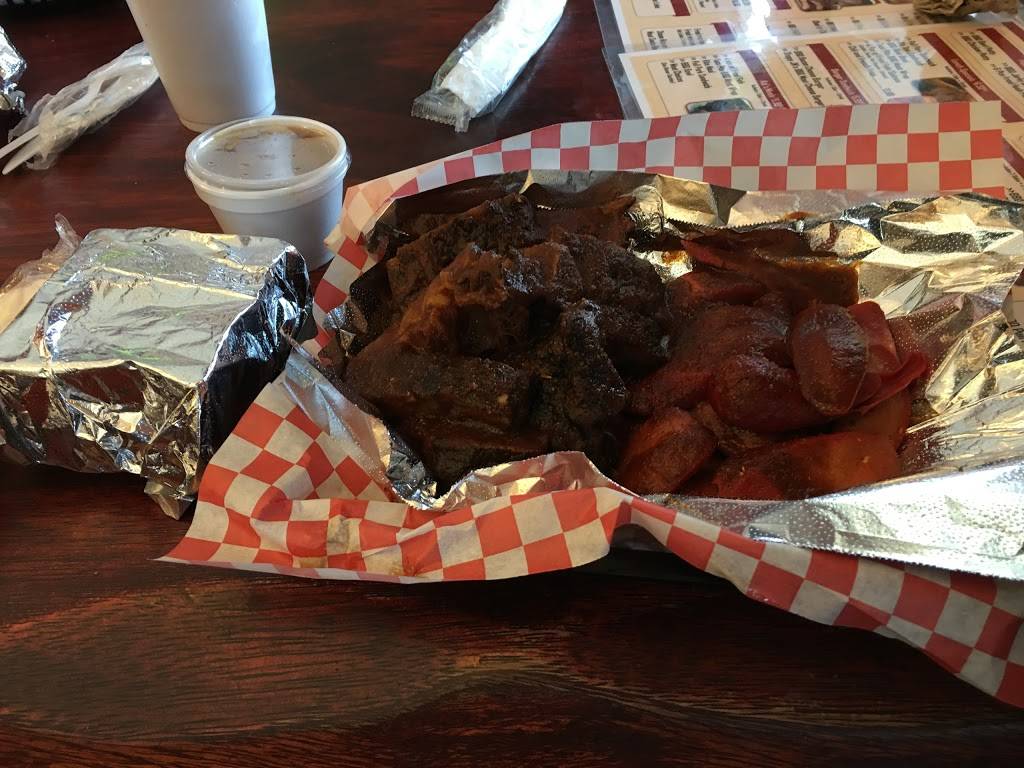 JNs Original BBQ Pithouse | restaurant | 1180 N White Ave, Pomona, CA 91768, USA | 9096237206 OR +1 909-623-7206