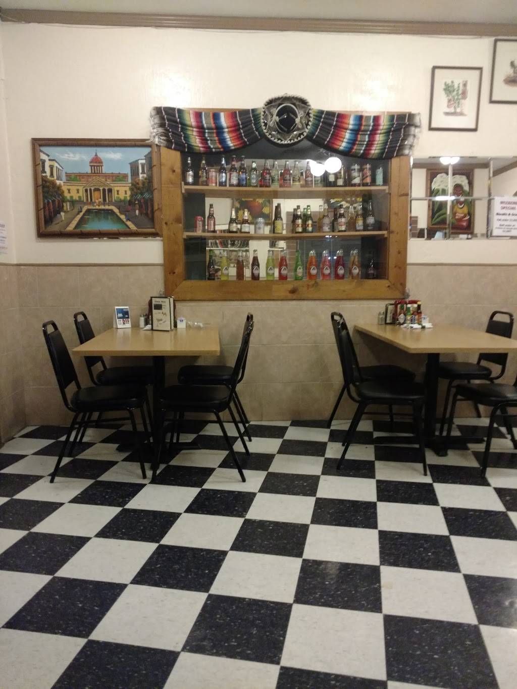Amigos | restaurant | 306 N Galena Ave, Freeport, IL 61032, USA | 8152330503 OR +1 815-233-0503
