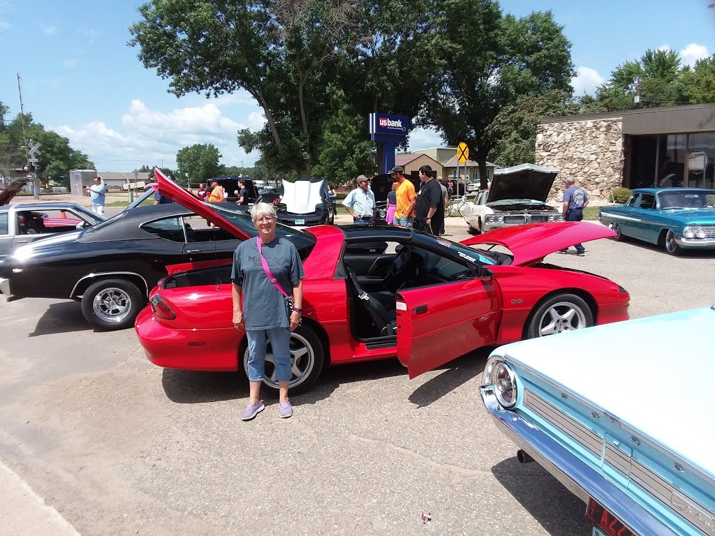 Tjz Bar and Restaurant | restaurant | 311 E 4th St, Colton, SD 57018, USA | 6054463487 OR +1 605-446-3487