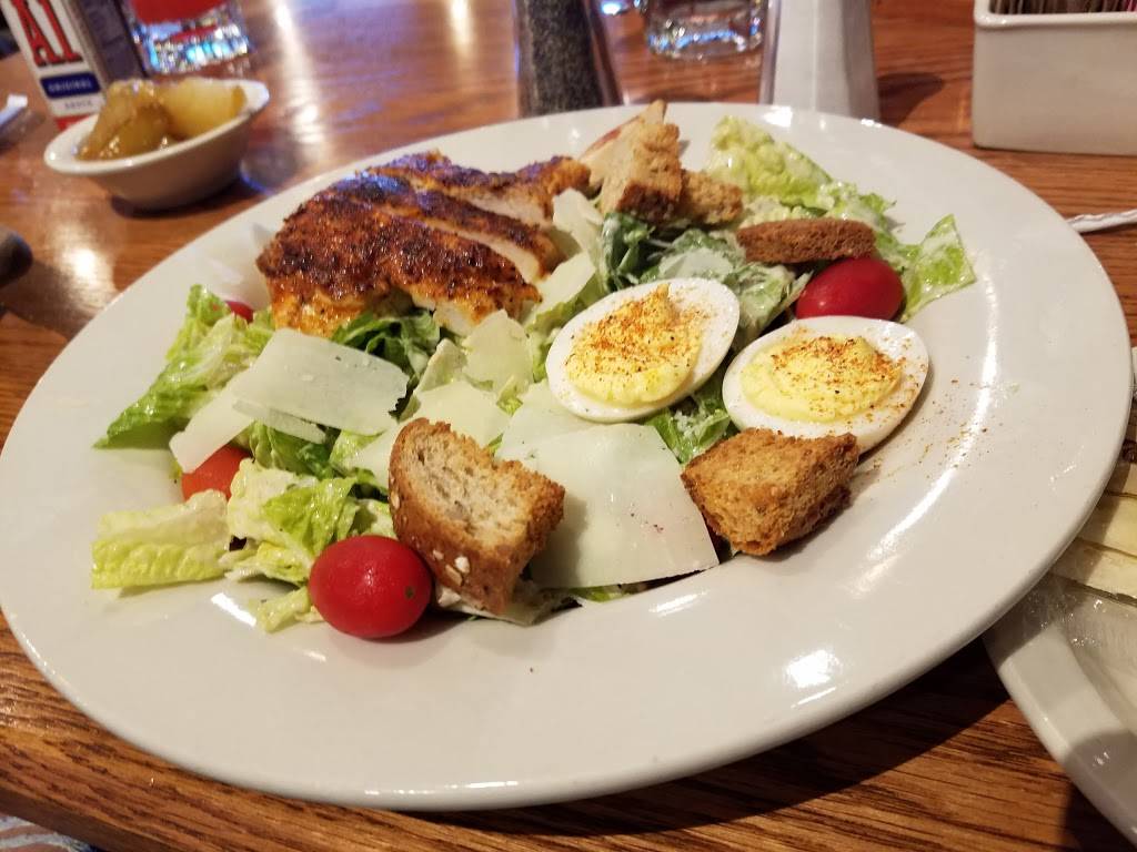 Cracker Barrel Old Country Store | restaurant | 7225 George T Edwards Dr, Melbourne, FL 32940, USA | 3212420350 OR +1 321-242-0350