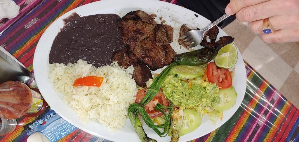 Guatelinda Antojitos Chapines | restaurant | 6016 The Plaza, Charlotte, NC 28215, USA | 9802378125 OR +1 980-237-8125