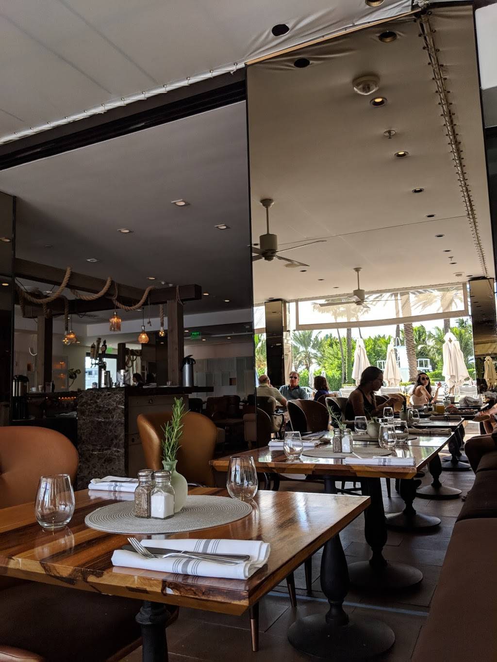 Shelborne Cafe | restaurant | 1801 Collins Ave, Miami Beach, FL 33139, USA | 3055311271 OR +1 305-531-1271