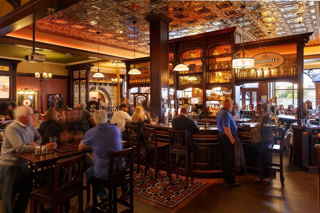 Heart & Crown - Barrhaven | restaurant | 3161 Strandherd Dr #300, Nepean, ON K2J 5N1, Canada | 6134403906 OR +1 613-440-3906