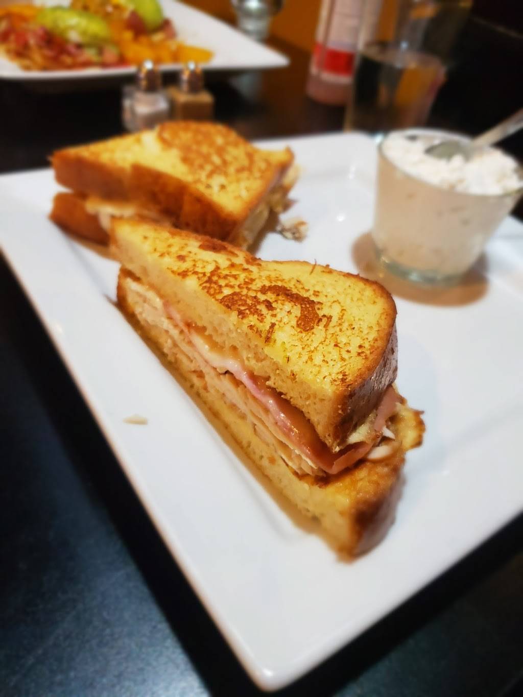 Down to Earth Cafe | cafe | 7828 SW 35th Ave, Portland, OR 97219, USA | 5034520196 OR +1 503-452-0196