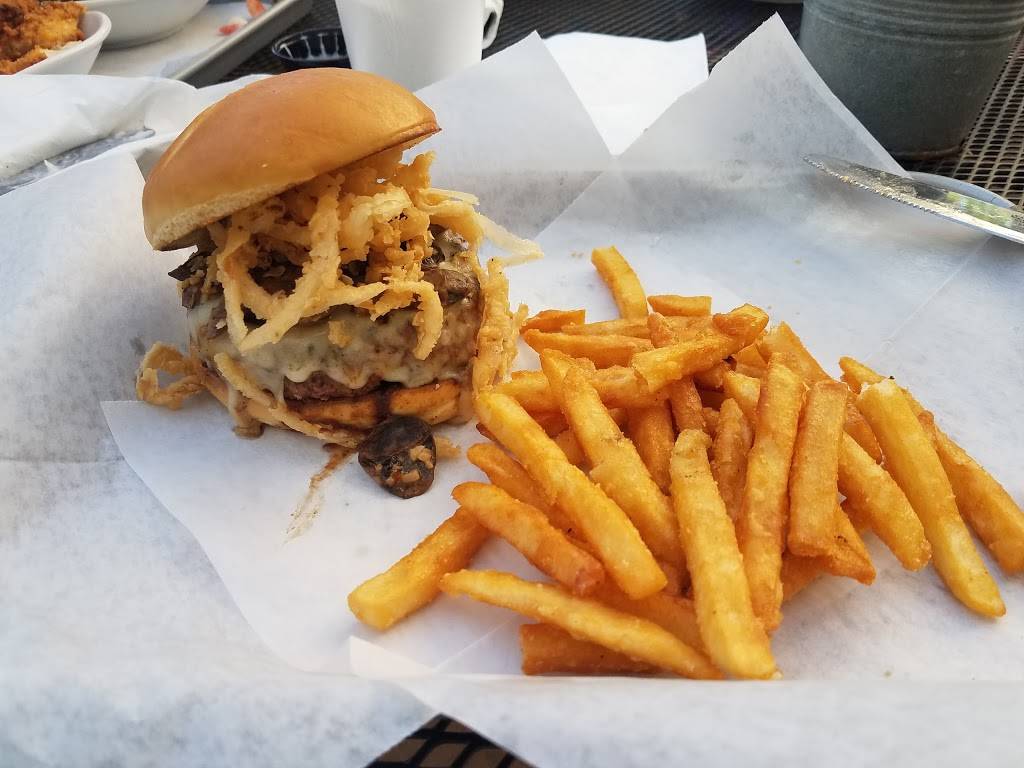 Mason Jar Tap & Grill | restaurant | 8504 Secor Rd, Lambertville, MI 48144, USA | 7348548737 OR +1 734-854-8737