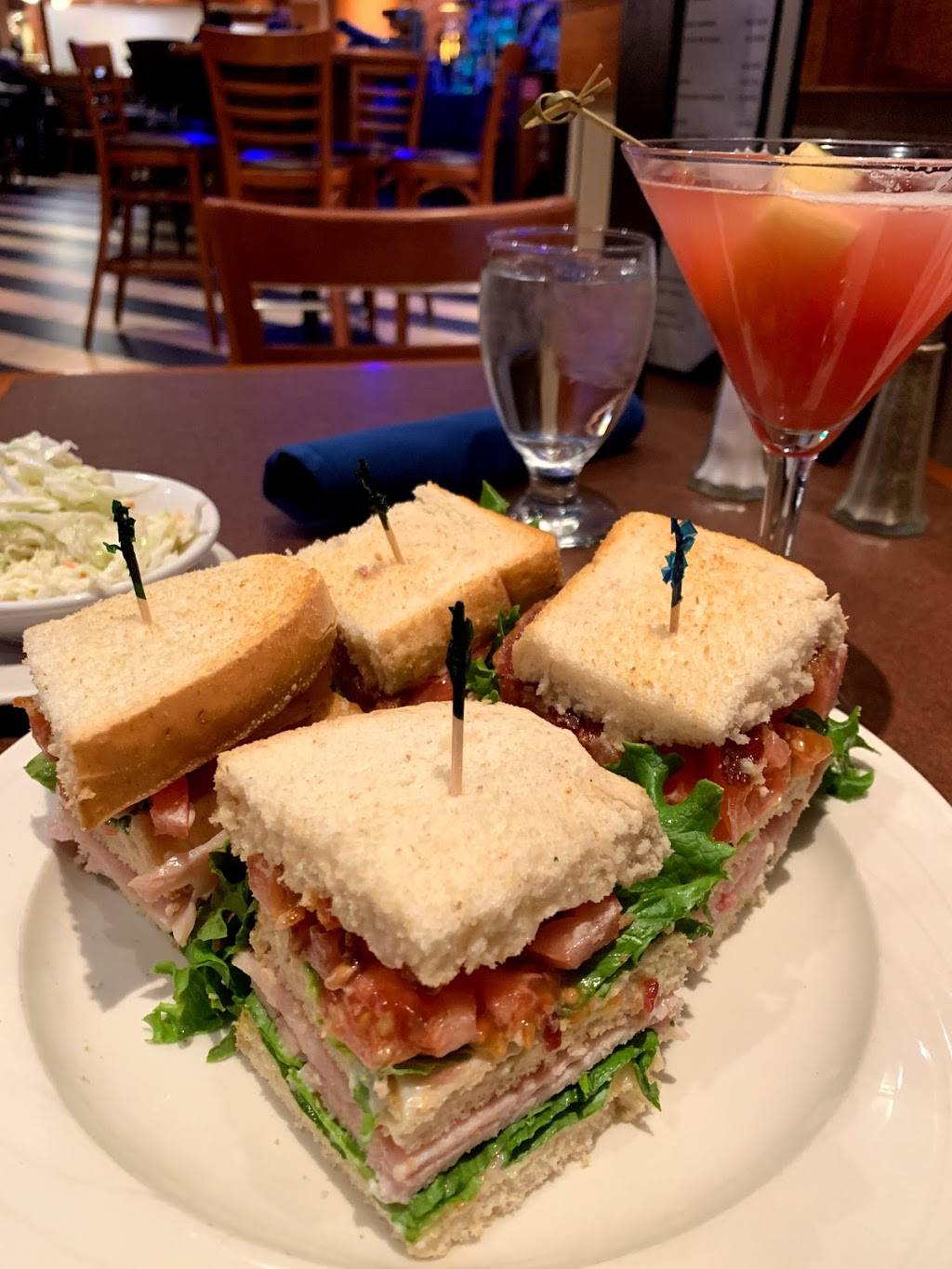 Martinis | restaurant | 20 2nd Ave SW, Rochester, MN 55902, USA | 5072806200 OR +1 507-280-6200