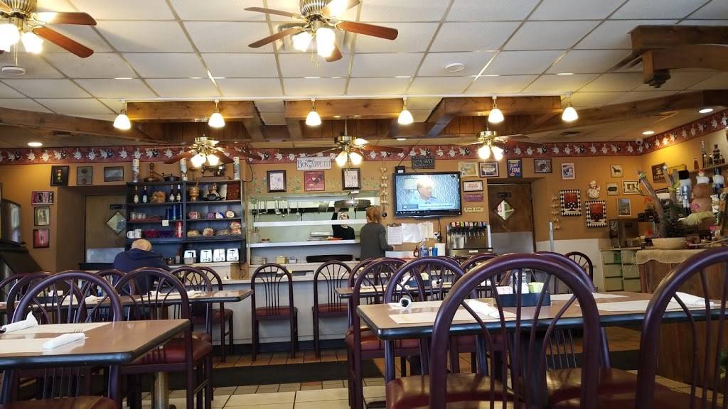 Four Star Diner | restaurant | 168 N Mecca St, Cortland, OH 44410, USA | 2342444560 OR +1 234-244-4560