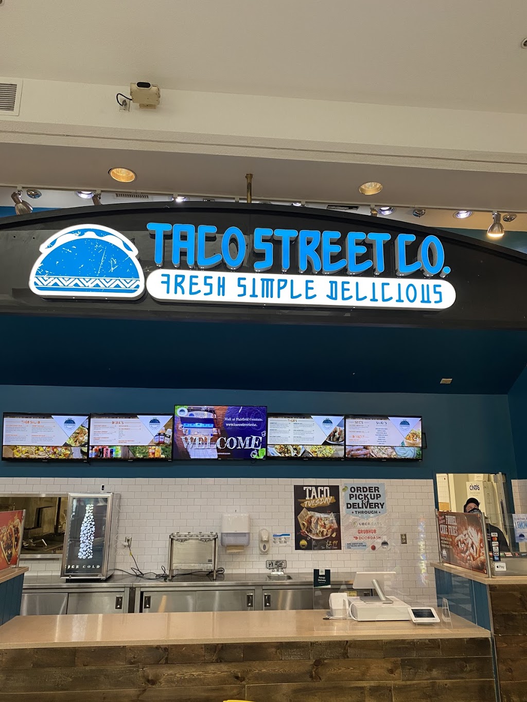 Taco Street Co. | restaurant | 2727 Fairfield Commons, Beavercreek, OH 45431, USA | 9372304575 OR +1 937-230-4575