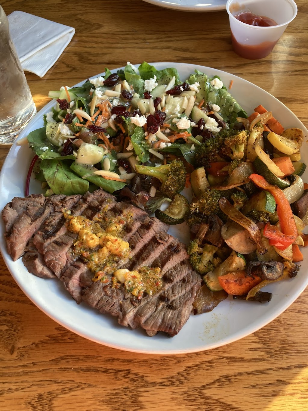 Main & Mill Kitchen and Bar | restaurant | 100 Main St #361, Scotia, CA 95565, USA | 7075028544 OR +1 707-502-8544