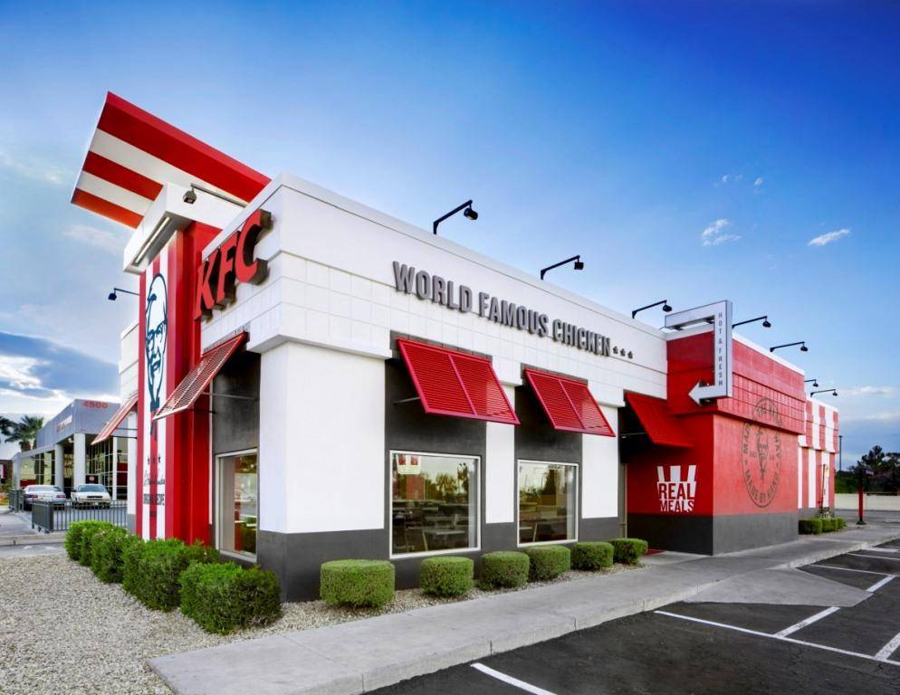 KFC | restaurant | 195 Boone Station Rd, Shelbyville, KY 40065, USA | 5026336048 OR +1 502-633-6048