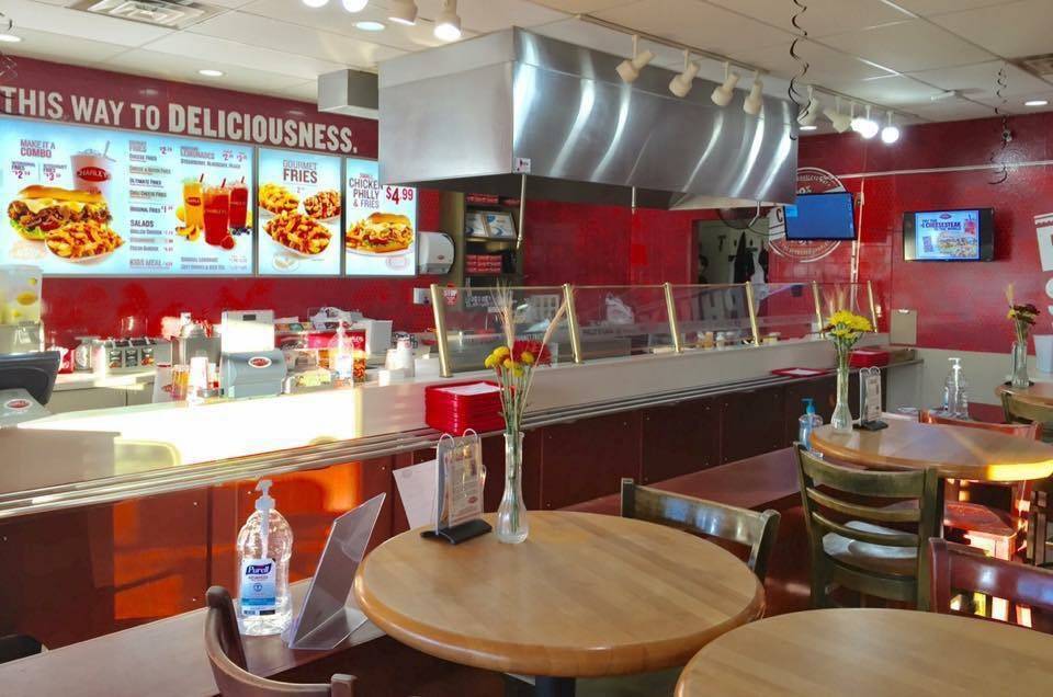 Charleys Philly Steaks | restaurant | 3272 S 27th St, Milwaukee, WI 53215, USA | 4146716770 OR +1 414-671-6770